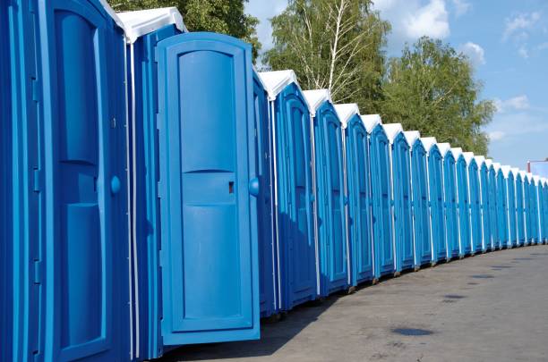 Best Local porta potty services  in Country Clu, MO